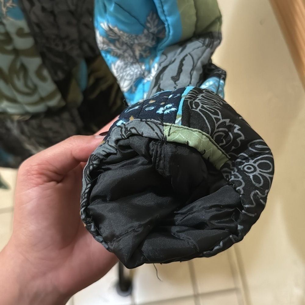 Equestrian Allure size small horseprint puffer jacket! - Picture 11 of 12